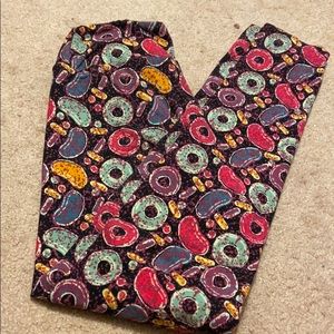 Lularoe one size candy leggings